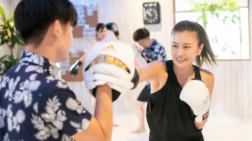 キックボクシングミット打ち体験